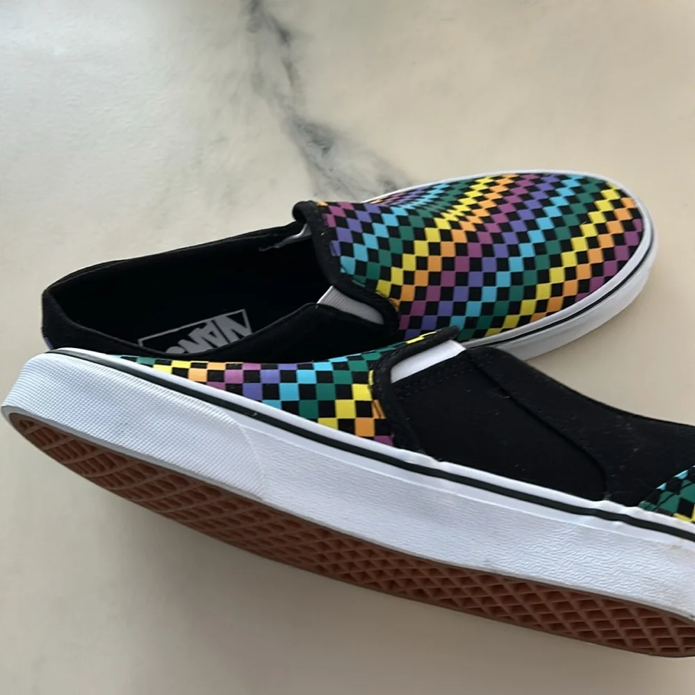 Women’s Vans slip on canvas shoes - Picture 4 of 4